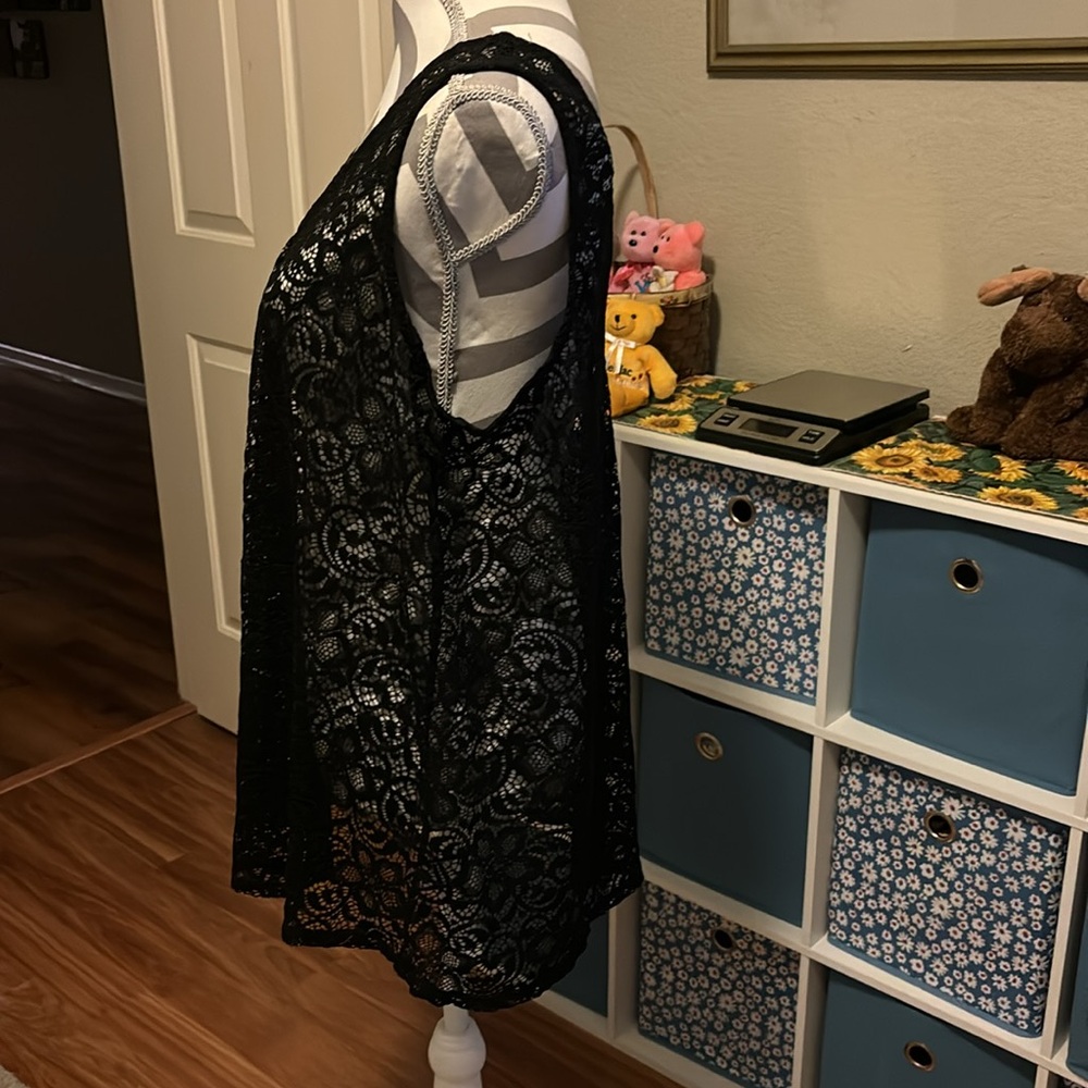 Torrid Tank - Picture 3 of 7